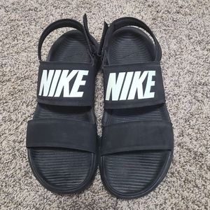 Nike velcro strap sandals